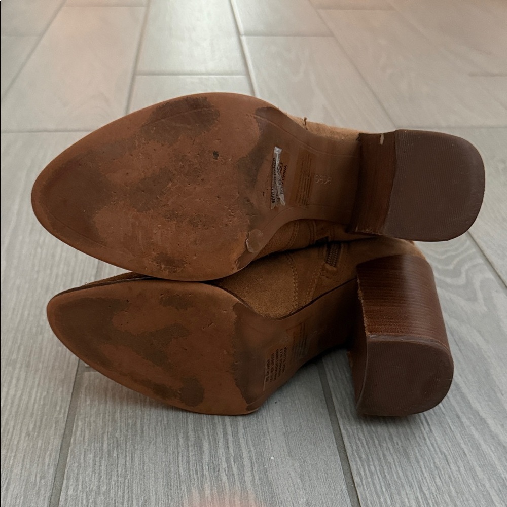 BCBGeneration Boots - Picture 4 of 7